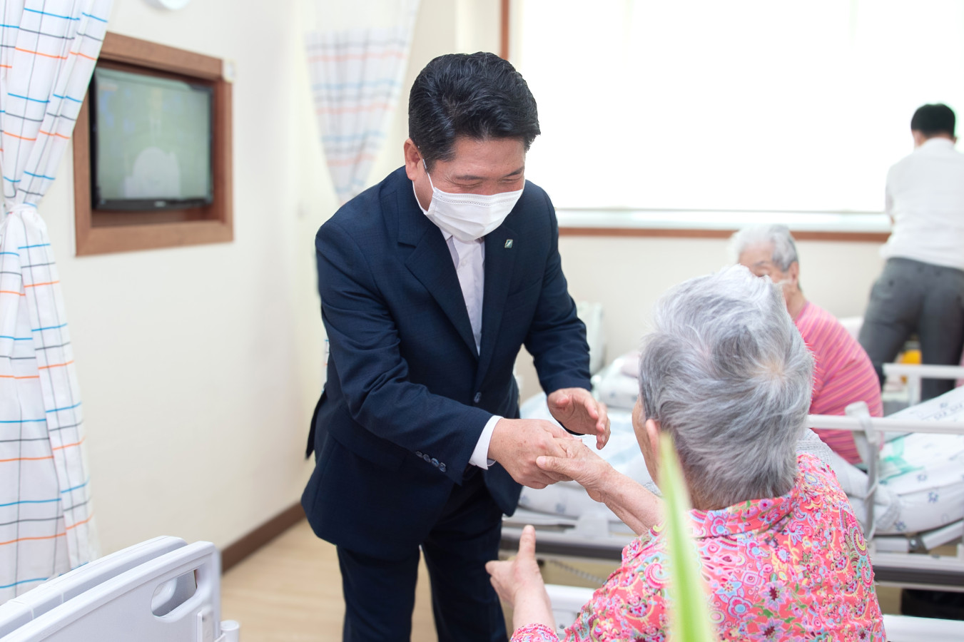 제천시‘풍성한 한가위 보내세요’사회복지시설 방문 이미지